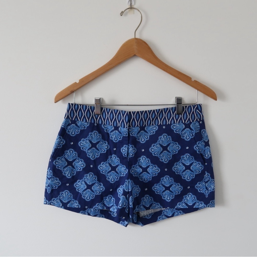 Vineyard Vines Blue Printed Mid Rise Shorts Size 2